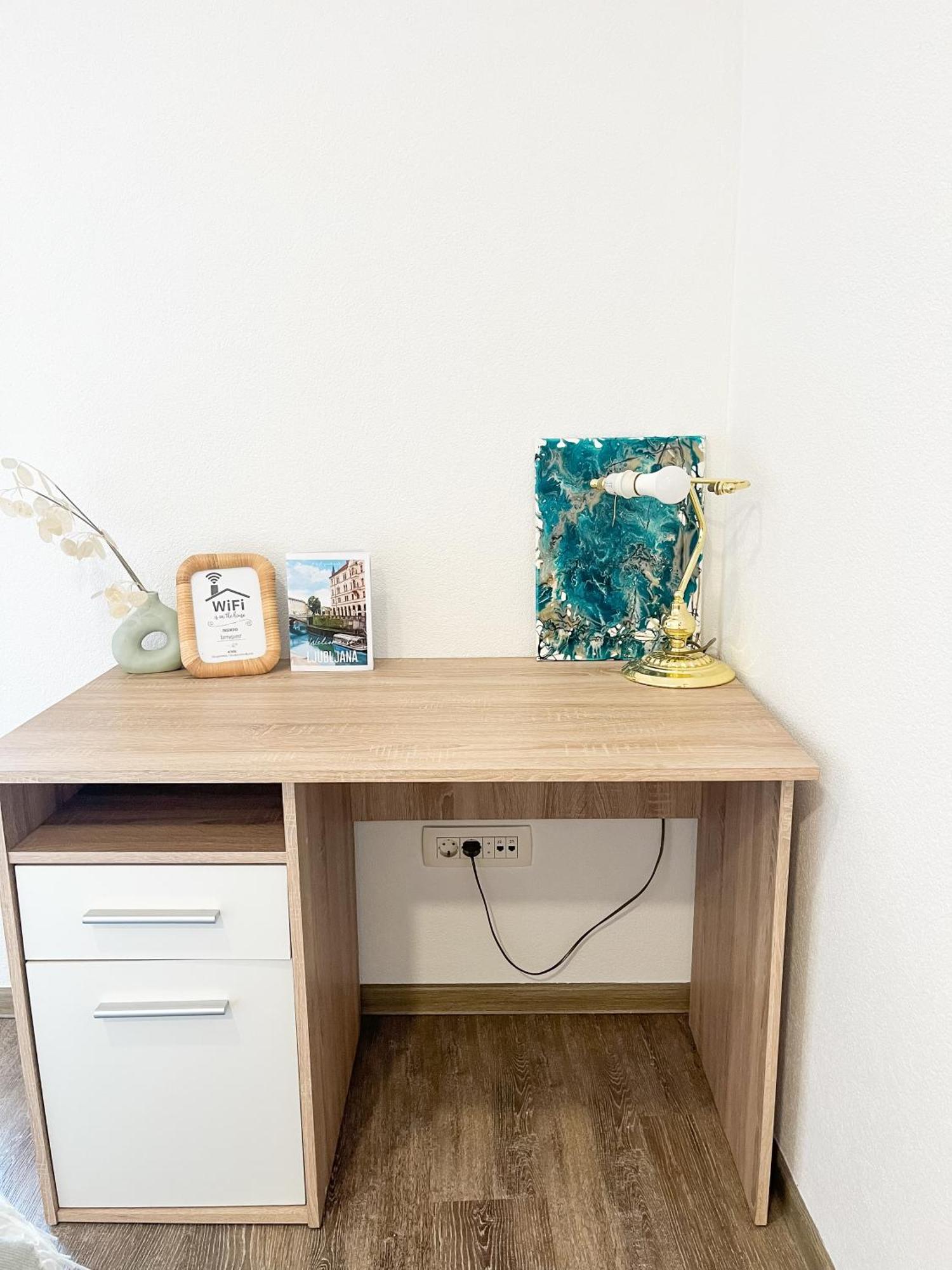 Anita'S Studio Apartments Ljubljana Extérieur photo